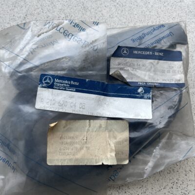 Borracha Mercedes A2106700408