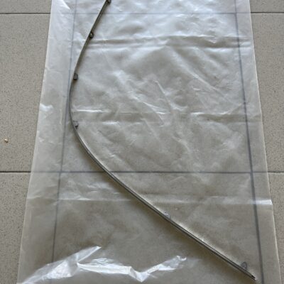 Friso metalizado pára-choque Mercedes A2048853521