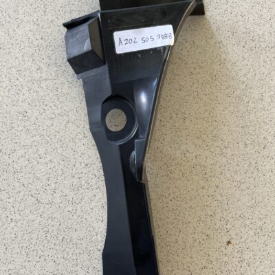 Resguardo do radiador Mercedes A2025053988