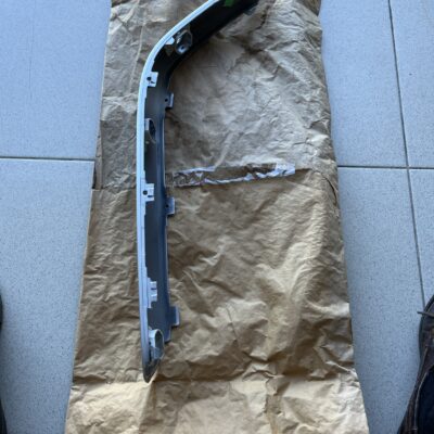 Friso para-choques Mercedes A2038851921 9744