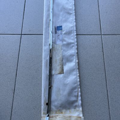 Friso metalizado pára-choque Mercedes A2108851374