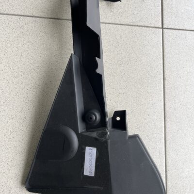 Resguardo lateral do radiador Mercedes A9015050788