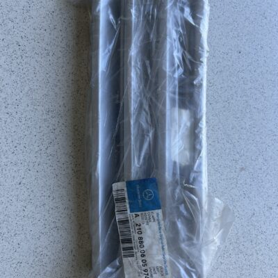 Grelha Mercedes A2108800605   9744