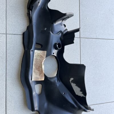 Resguardo do fundo Mercedes A2215241925