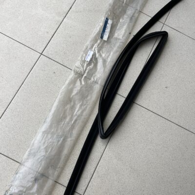 Calha de vidro Mercedes A1237350125