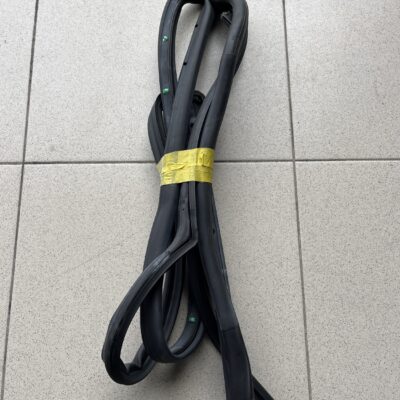 Borracha de porta A2037370498