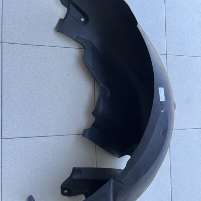 Resguardo cava de roda Mercedes A2116901730