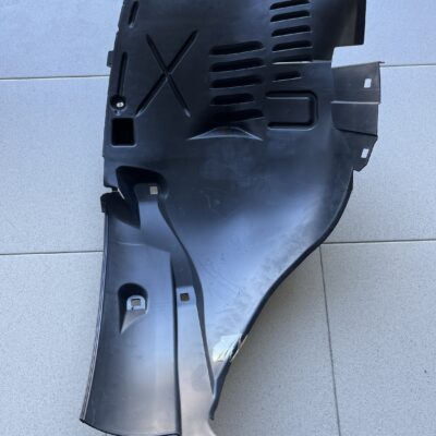 Resguardo cava de roda Mercedes A2206902230