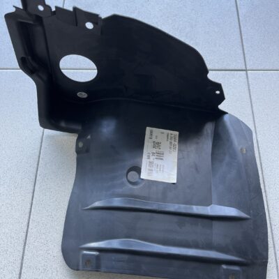 Resguardo cava de roda Mercedes A2038810423