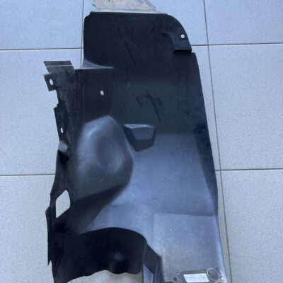 Resguardo cava de roda Mercedes A1686988630