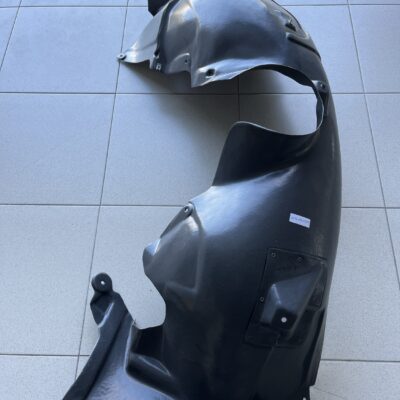 Resguardo cava de roda Mercedes A2466900200