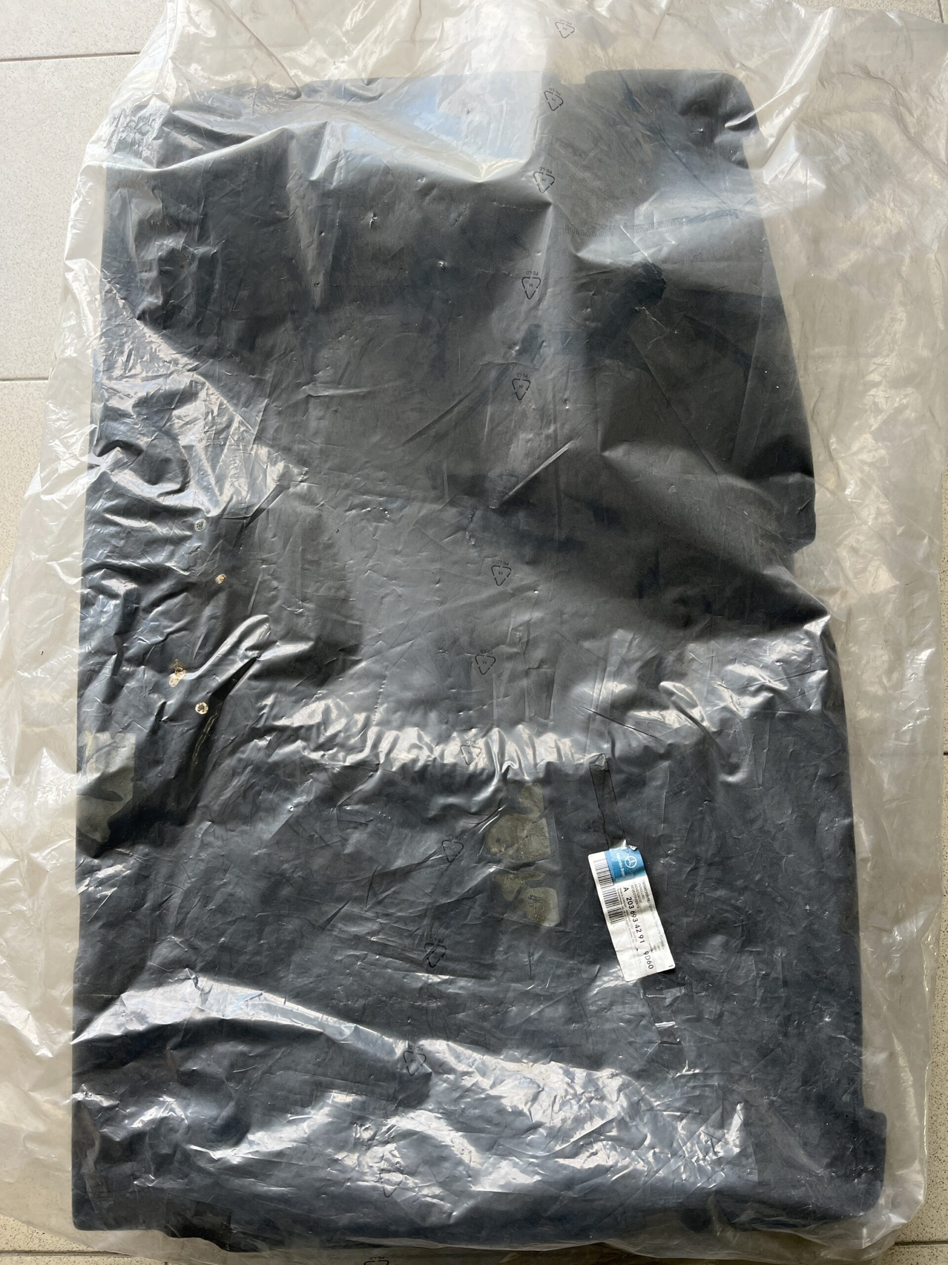 Forro de mala Mercedes A2036934291 9D60