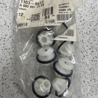 Fixador Mercedes A0009917398