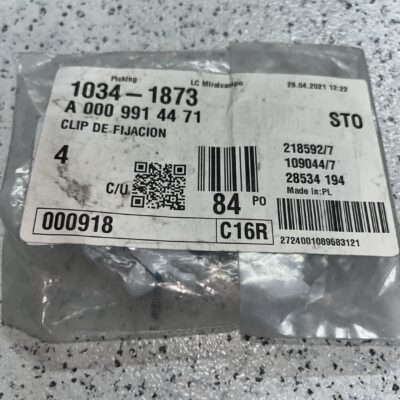 Fixador Mercedes A0009914471