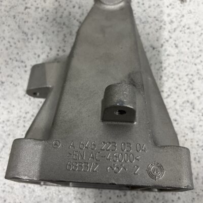 Suporte de motor Mercedes A6462230304