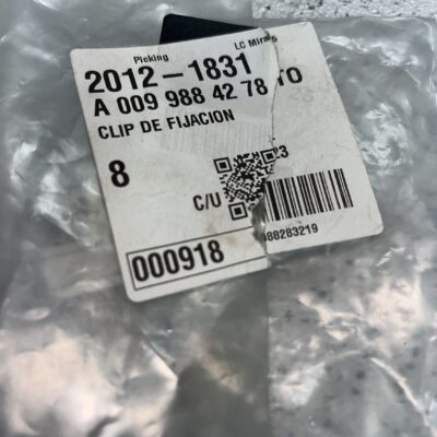 Fixador Mercedes A0099884278