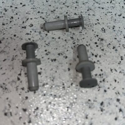 Fixador Mercedes A0009915940