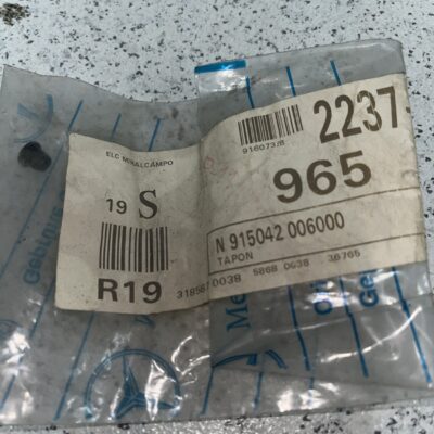 Bujão Mercedes N915042006000