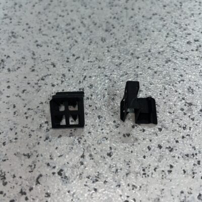 Grampo Mercedes A0089888678