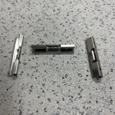 Grampo Mercedes A0129880378