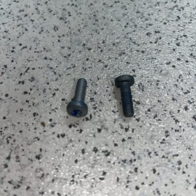 Parafuso hexalob Mercedes N000000001181