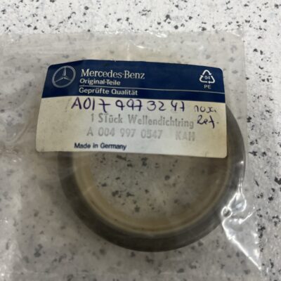 Retentor Mercedes A0049970547