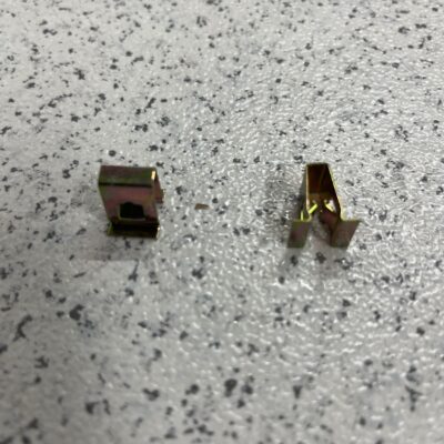 Grampo Mercedes A0089885178