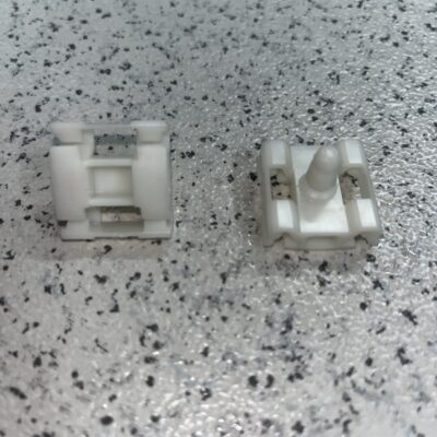 Grampo Mercedes A0119882878