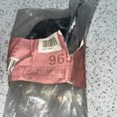 Adaptador cadeira de criança Mercedes A2118600387