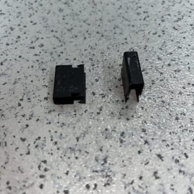 Grampo Mercedes A0109881578