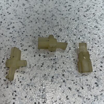 Grampo Mercedes A0009846861