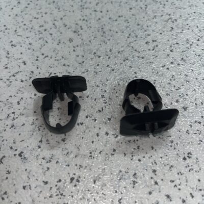 Clip de fixação Mercedes A0099884278