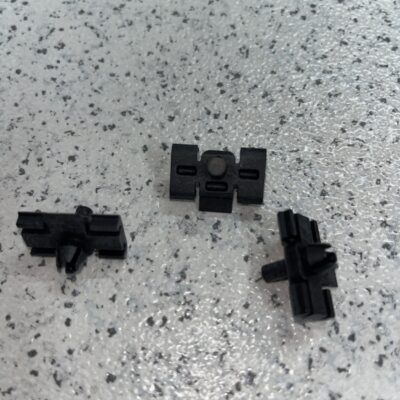 Grampo Mercedes A2019880678