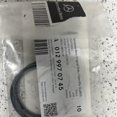 Retentor Mercedes A0129970745