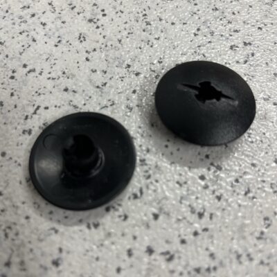 Botão de pressão Mercedes A6389880281