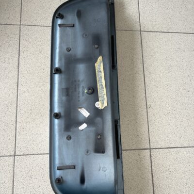 Rebaixo da chapa de matrícula Mercedes A2037500081