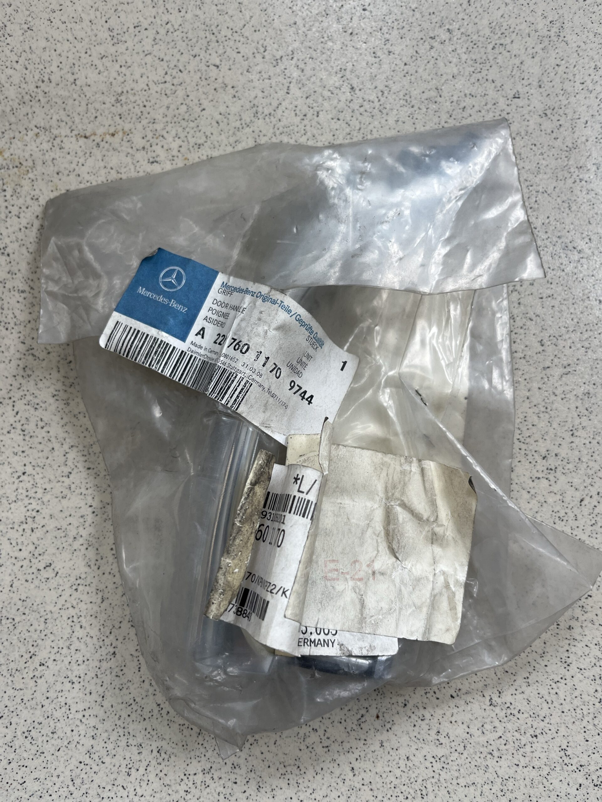 Puxador de porta Mercedes A2117601170 9744