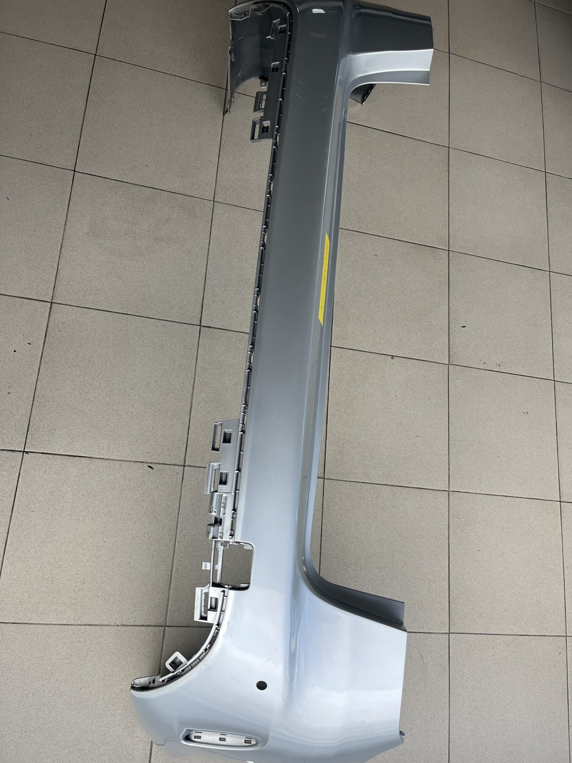 Pára-choque traseiro C classe AMG Mercedes A2058856538