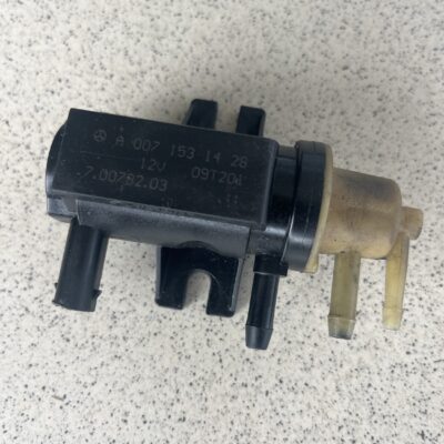 Vavula de pressão Mercedes A0071531428